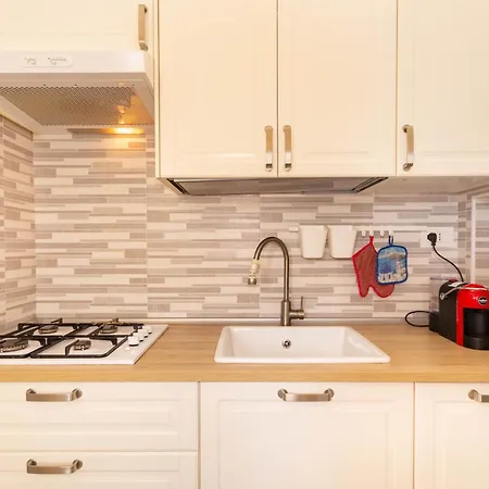 Piano Terra Sul Lungomare Con Parcheggio * San Silvestro (Pescara)