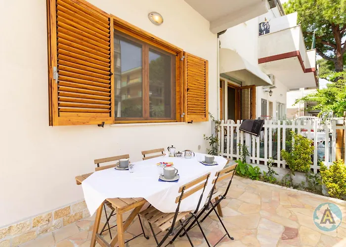 Piano Terra Sul Lungomare Con Parcheggio Апартаменты San Silvestro (Pescara)