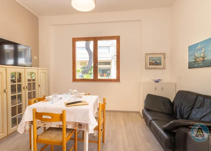 Piano Terra Sul Lungomare Con Parcheggio Апартаменты *