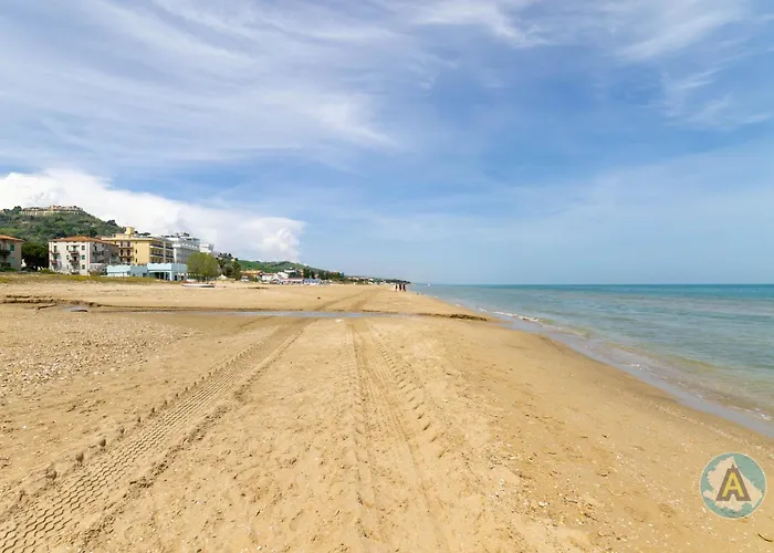 Piano Terra Sul Lungomare Con Parcheggio San Silvestro (Pescara)